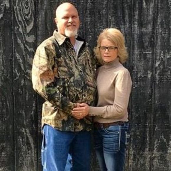 Meet your Posher, Cynthia - Picture 1 of 1